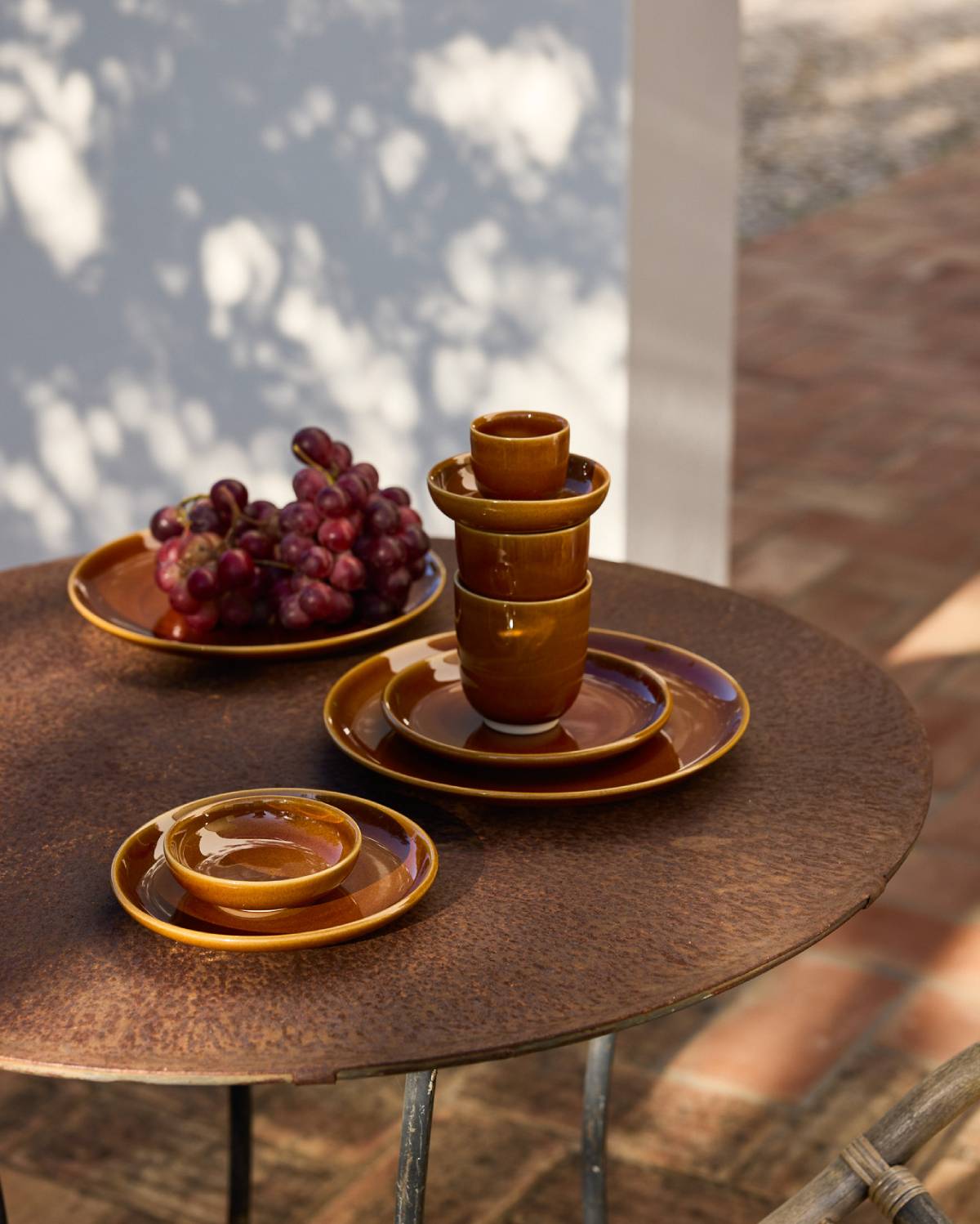 Mini Plate Classic - Amber lifestyle