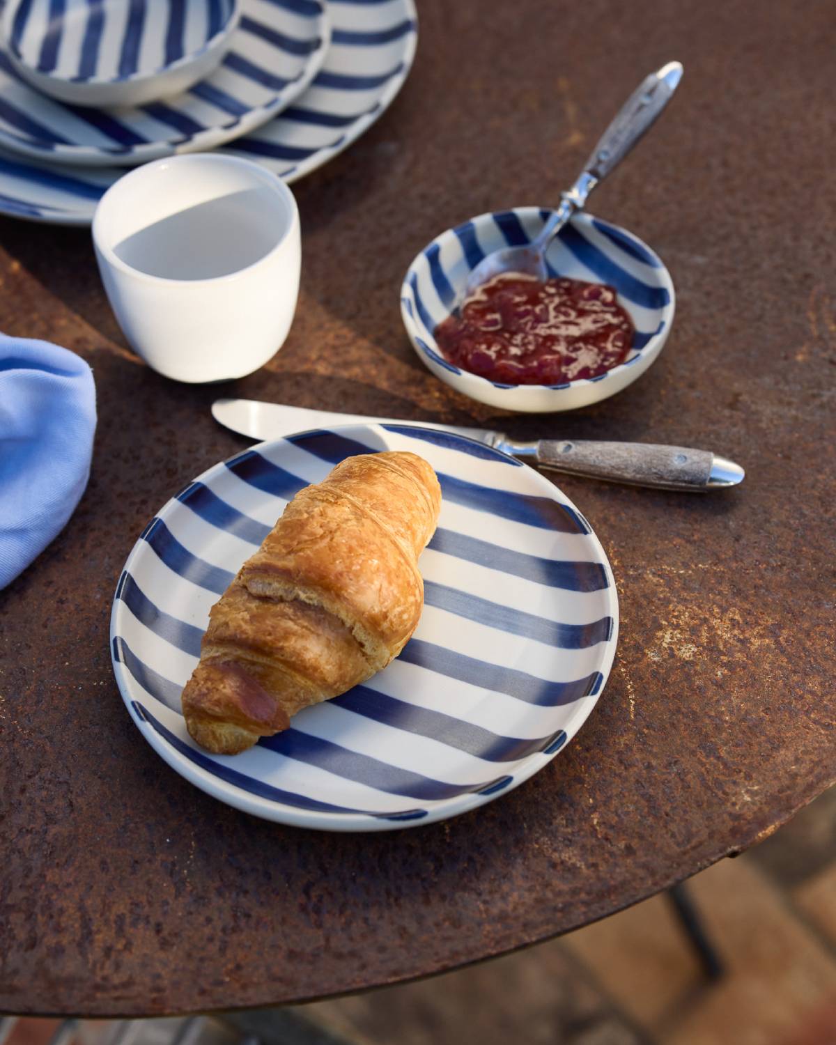 Mini Plate Classic - Dove Blue lifestyle