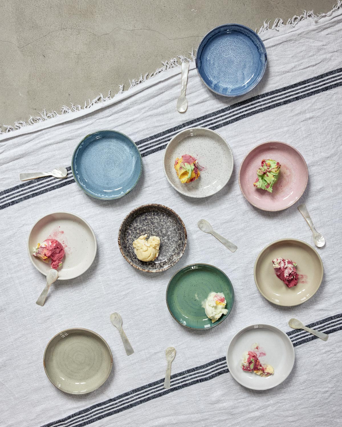 Dessert Plate Traditional - Natural White lifestyle