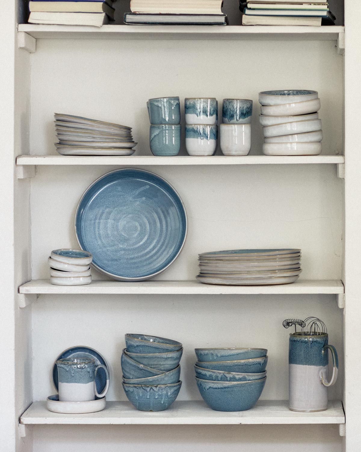 Large Plate Traditional - Teal lifestyle